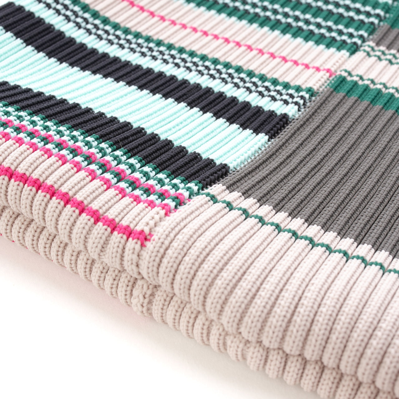 MULTI BORDER KNIT BAG(BLACK)