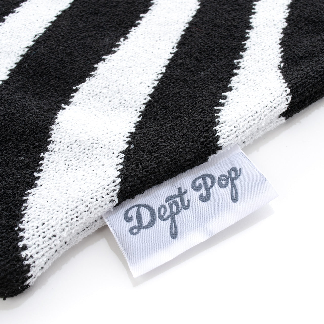 ZEBRA KNIT BAG